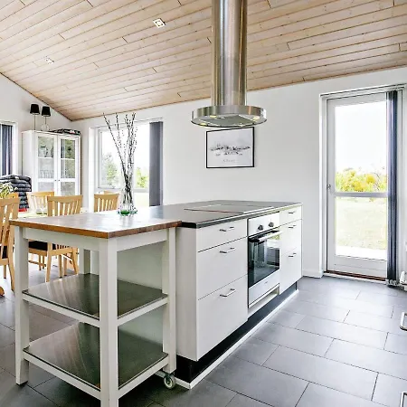 Three-bedroom Holiday In Hojslev 7 Holiday home