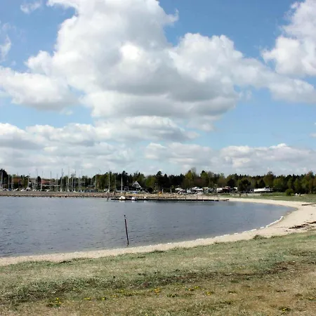 Holiday home Three-bedroom Holiday In Hojslev 7