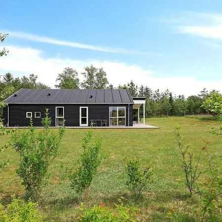 Holiday home Three-bedroom Holiday In Hojslev 7 Bostrup